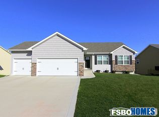 4019 NE Trilein Dr, Ankeny, IA 50021