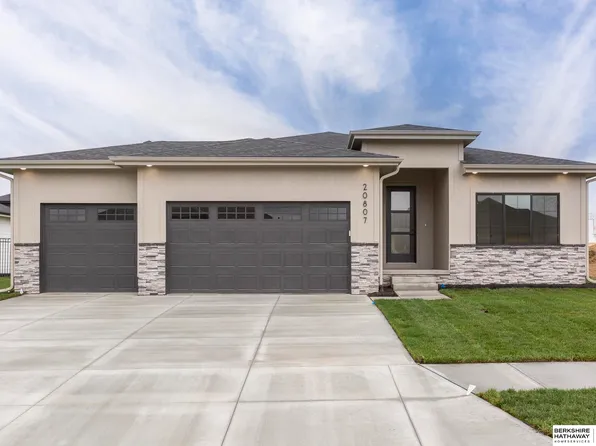 12654 Read St, Omaha, NE 68142