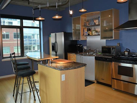 3rd image of 1401 Wewatta St Unit 706