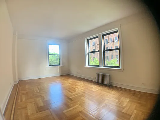 Rented by Bond New York | media 8