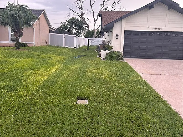 1716 SE 6th St — Photo 5