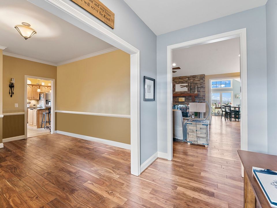 10th image of 1180 Allisona Rd