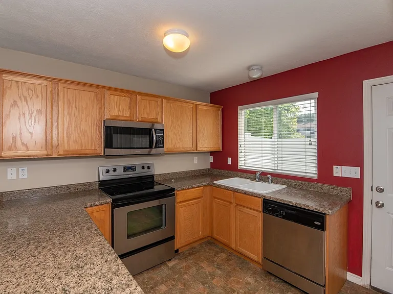 475 N Redwood Rd #56 — Photo 9