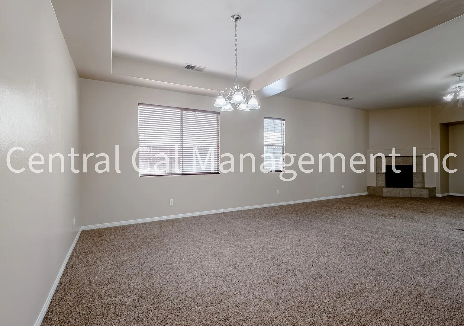 3 Bedroom/2 Bath Home with Office in the Desired Northwest - $2495 Per Month — Photo 3
