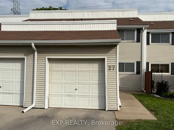 7001 Casey St #27, Niagara Falls, ON L2J 3G6