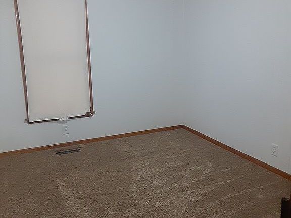 4th image of 1720 Willard St