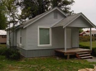 114 N 5th St, Cusick, WA 99119