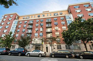 444 Manhattan Avenue in South Harlem
