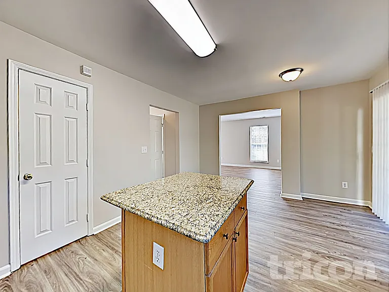 1221 Brook Farm Ln — Photo 6
