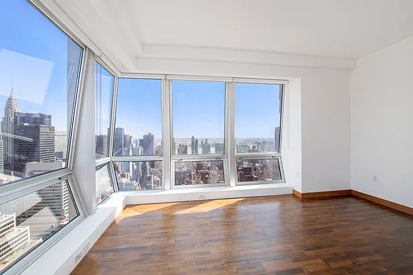 Rented by R New York | media 28