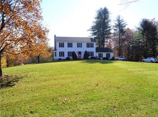 25 Hoyt Rd, Bethel, CT 06801