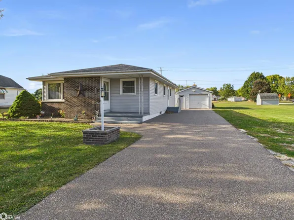 1063 2nd St, Lomax, IL 61454