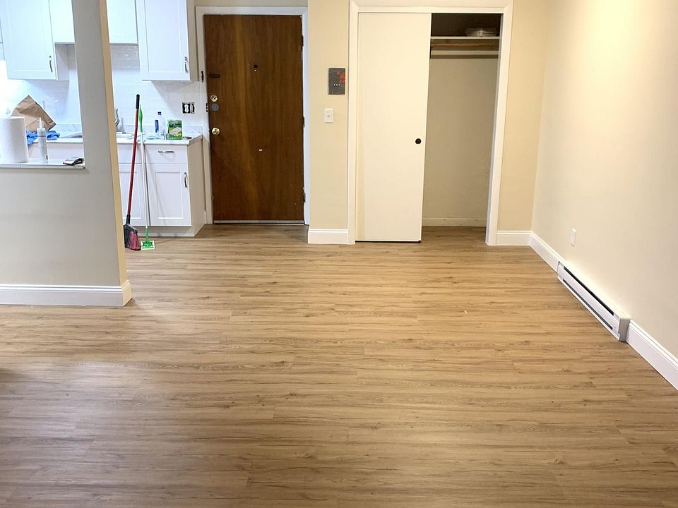 2nd image of 720 Bennington St APT 202