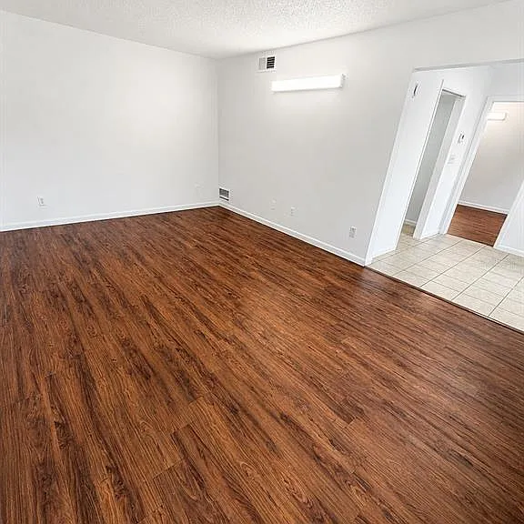 1745-1745 NE 2nd St #2 — Photo 3