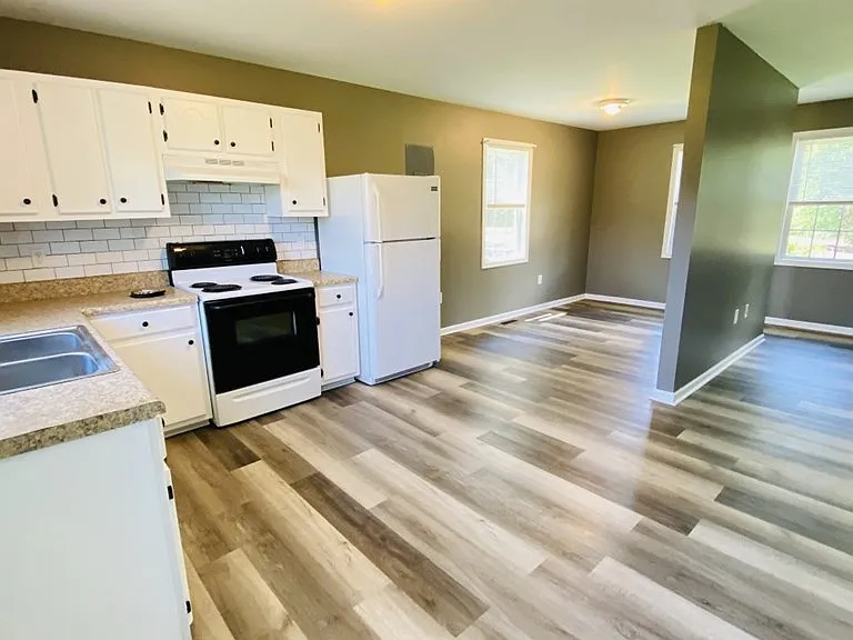 847 Skipwith Rd — Photo 22