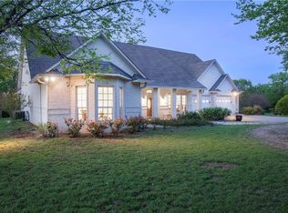 7670 Plainview Rd, Krum, TX 76249