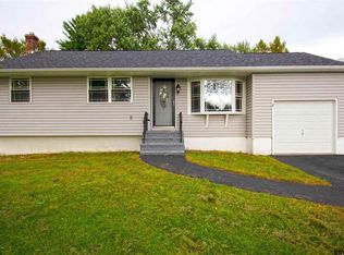 9 Colleen Dr, Loudonville, NY 12211