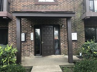 1531 N Winslowe Dr #1B, Palatine, IL 60074