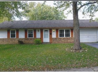 907 Skyline Dr, Danville, IL