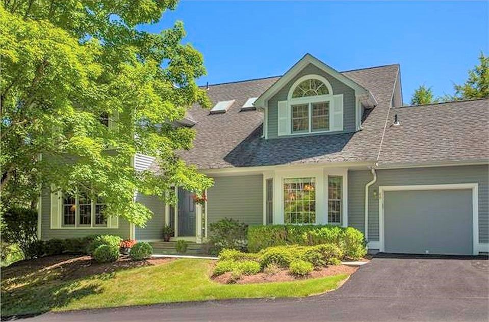 1st image of 60 Top Hill Ln
