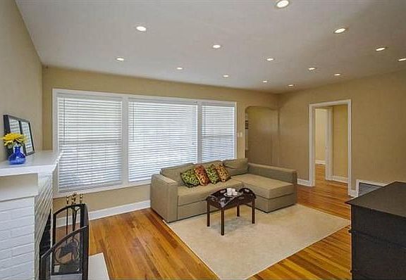 2nd image of 541 30th Ave