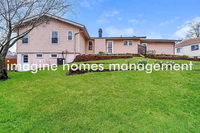 911 Clayworth Dr — Photo 14
