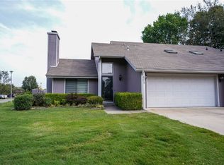 401 S 20th St, Rogers, AR 72758