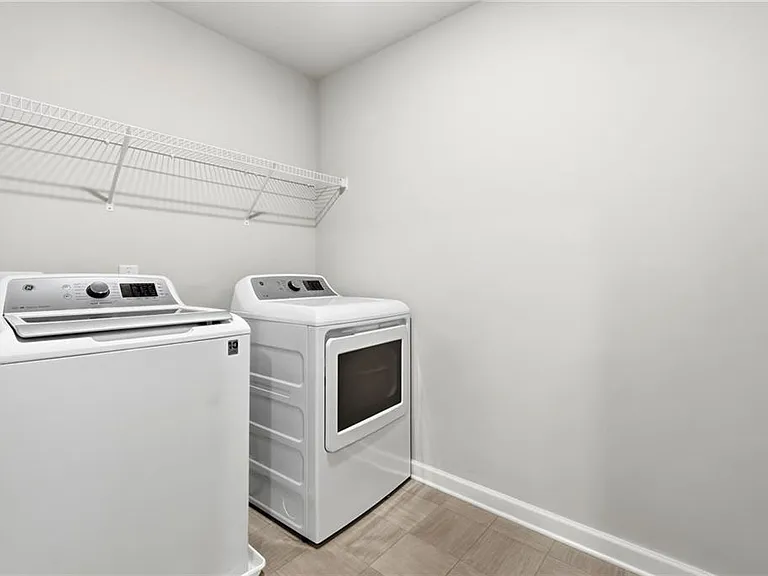 3132 Hawthorn Farm Blvd — Photo 33