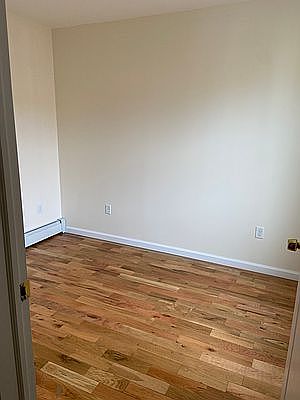 2nd image of 753 Elton Ave #4A