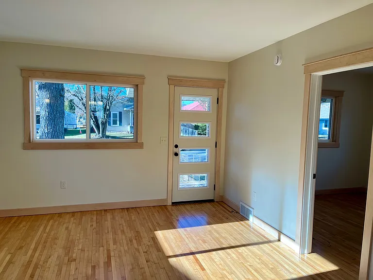 803 Fleming Ave — Photo 8