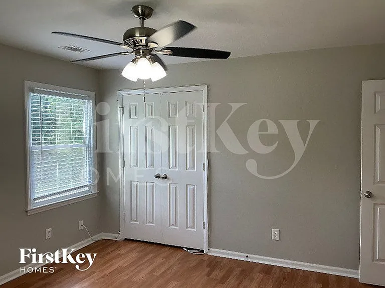 3313 Cross Winds Rd — Photo 7