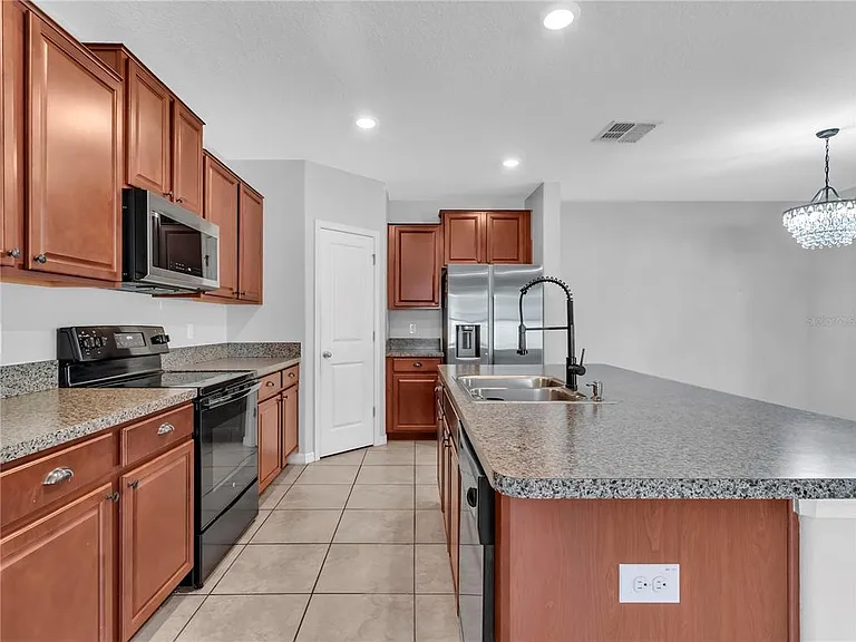 5025 Brickwood Rise Dr — Photo 9