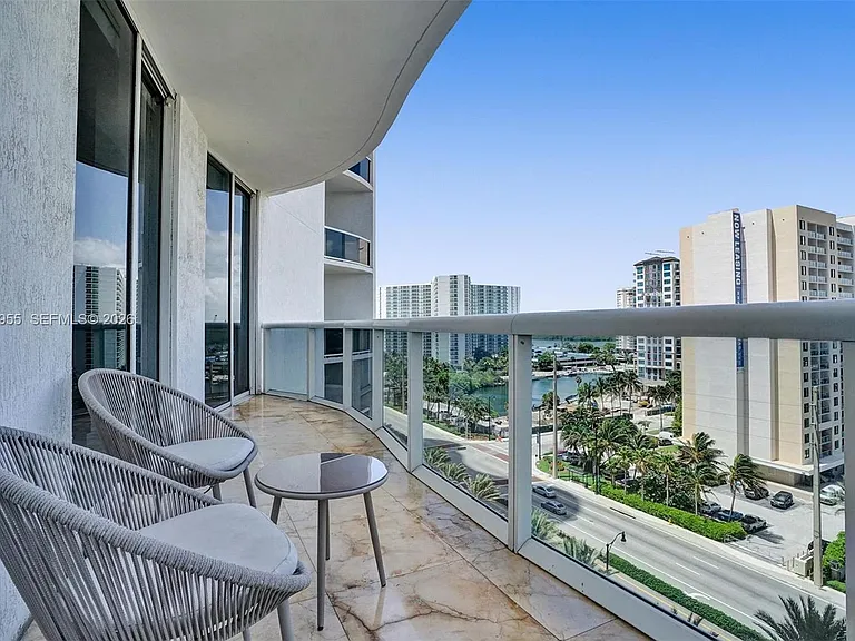 16001 Collins Ave #805 — Photo 29
