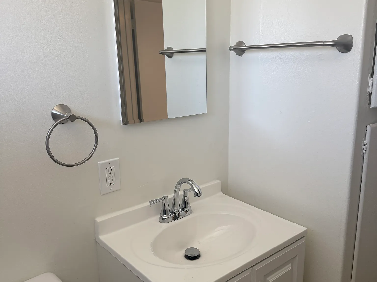 1 bed, 615 sqft, $1,800 — Photo 4