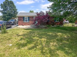105 Ravenwood Dr, Frankfort, KY 40601