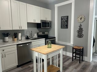 3244 Regal Pl, Saint Louis, MO 63139