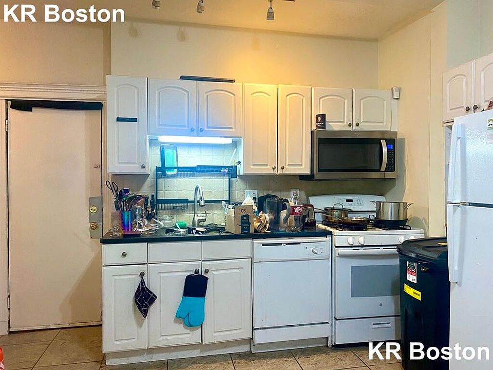 1st image of 1412 Commonwealth Ave #5B