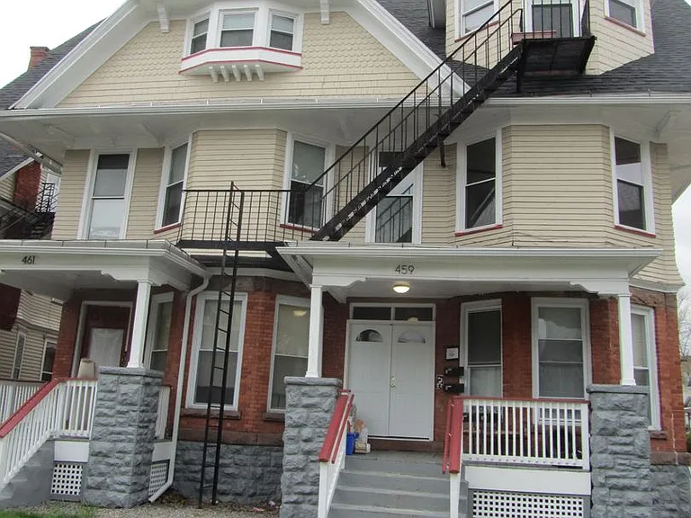 459 Meigs St — Photo 2
