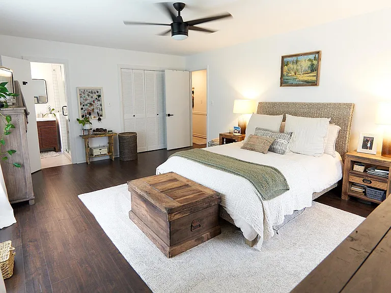 610 Lake Charles Way — Photo 13