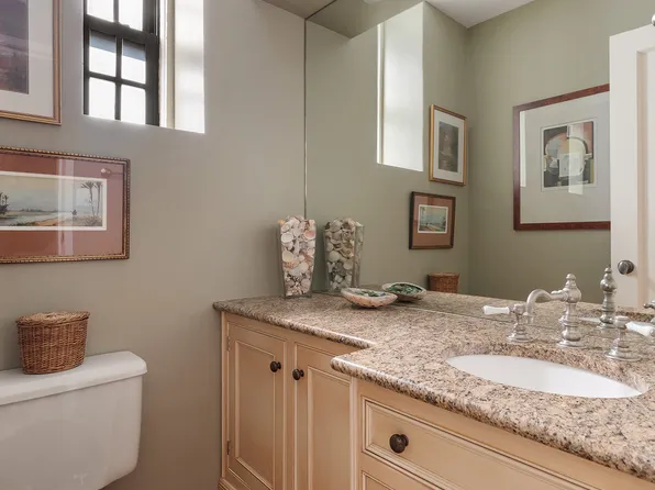 129 East 69th Street image 13 of 15