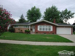 15614 Crescent Ave, Allen Park, MI 48101