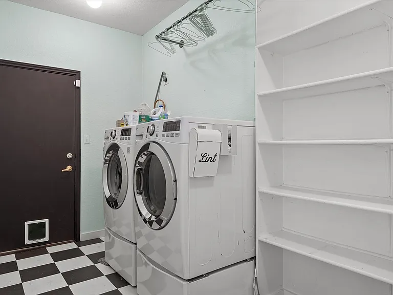 8353 Steamline Cir — Photo 16