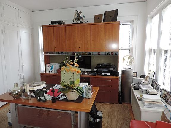 4th image of 102 Keeney St APT 1