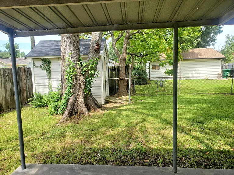 217 Wellington St — Photo 29