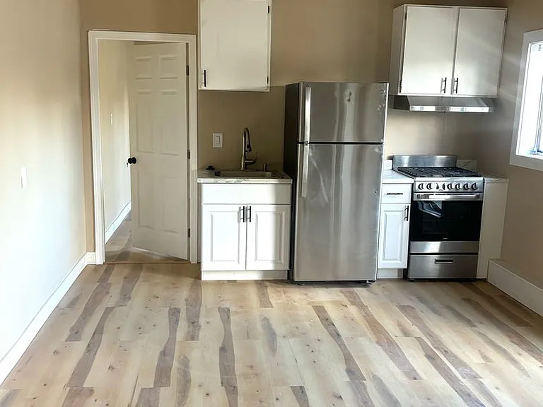 620 S 3rd St — Photo 7