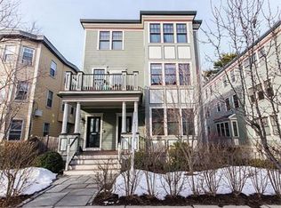 77 Francis St #1, Brookline, MA 02446