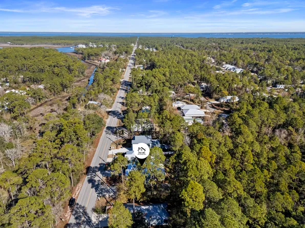 1110 N County Highway 393, Pt Washington, FL 32459