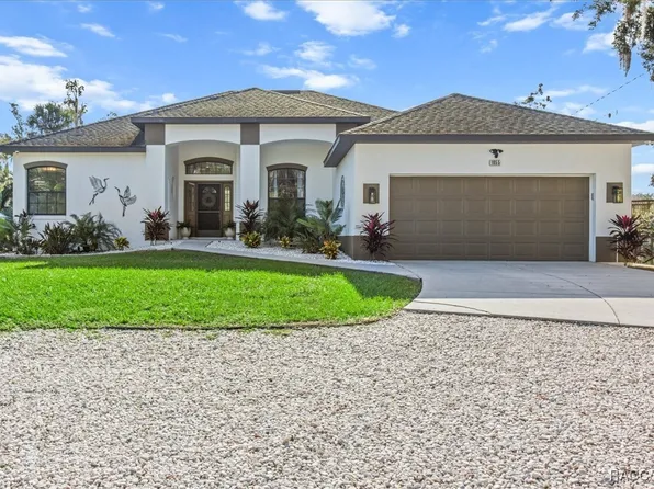 1055 N Crescent Dr, Crystal River, FL 34429