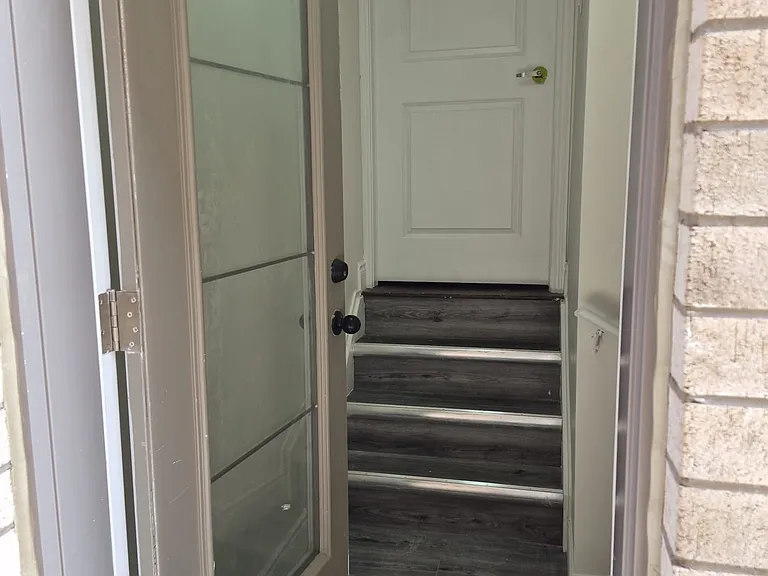 2129 Wilson St — Photo 5
