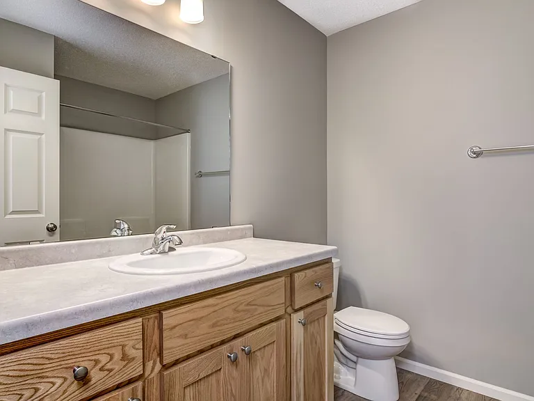 1657B Gunston Dr — Photo 2